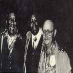 Grard Herzhaft, B.B. King et Muddy Waters "la grande encyclopdie du blues" Photo Daniel Guilloux (dtail) Fayard